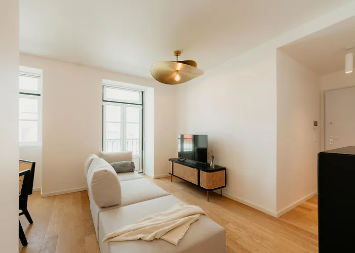 Апартаменты Mary Pink - No 3c - Sublime Two-bedroom